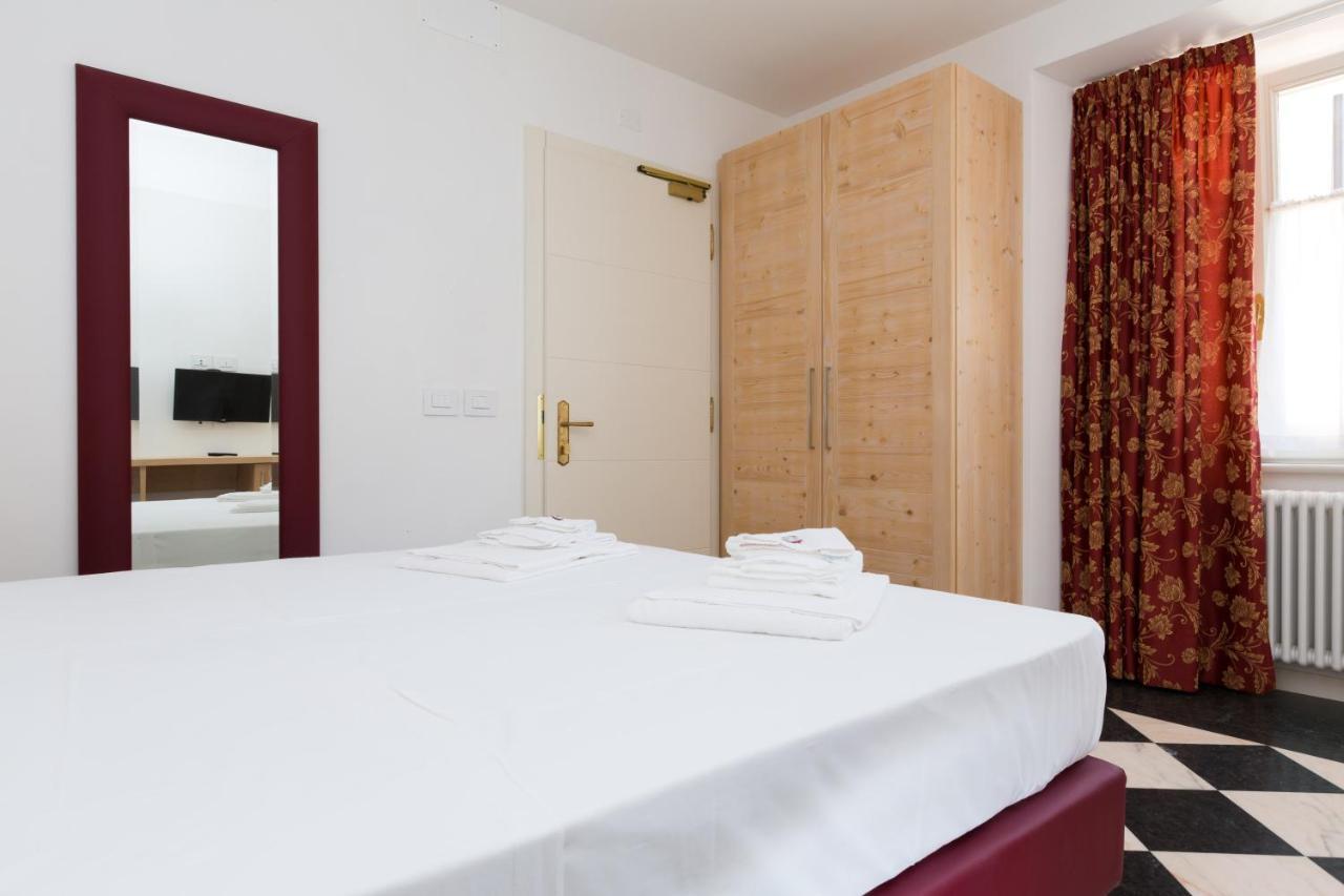Colle Ameno Room And Breakfast โรเวเรโต ภายนอก รูปภาพ